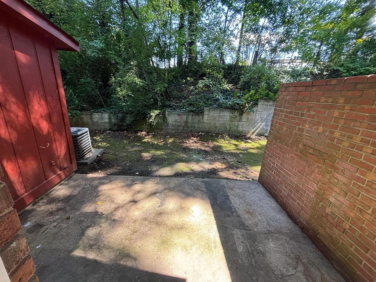 2 bed, 1.5 bath, 950 sqft, $1,025 — Photo 3