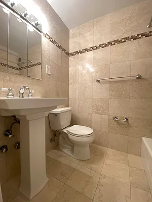 Rented by Bond New York | media 13