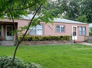 1825 S Green Acres Dr, Wichita, KS 67218