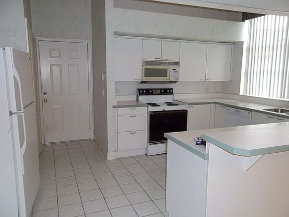 4th image of 80 Kingsley Pl