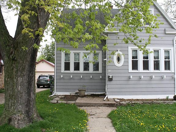 2nd image of 519 E Irving Ave