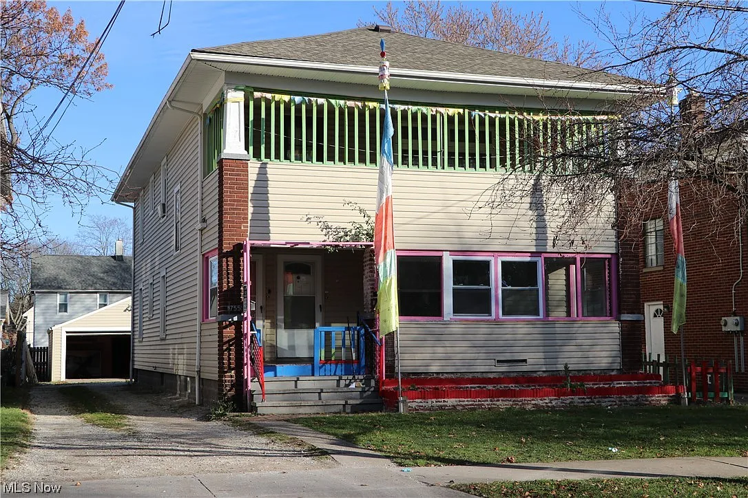 753 & 755 Thayer St photo 1