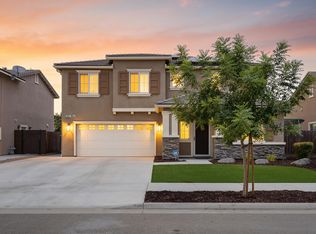 4324 W Robin Avenue, Visalia, CA 93291