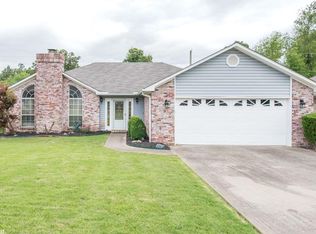 201 Amber Oaks Dr, Sherwood, AR 72120