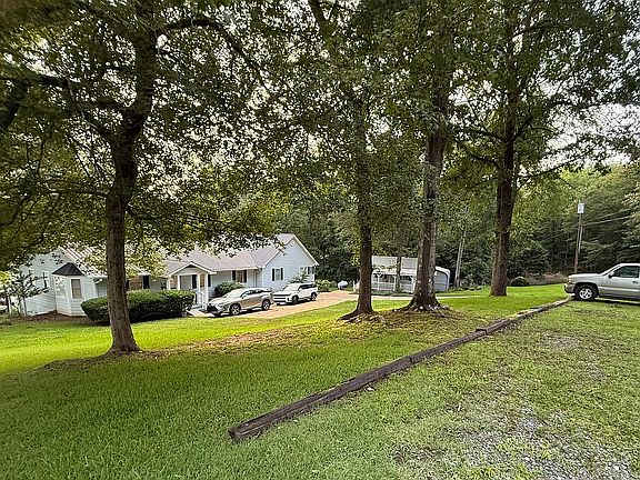 3rd image of 179 Napier Dr