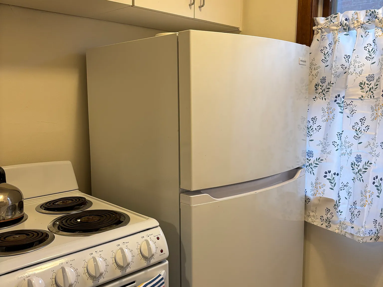 1 bed, 1000 sqft, $1,150 — Photo 4
