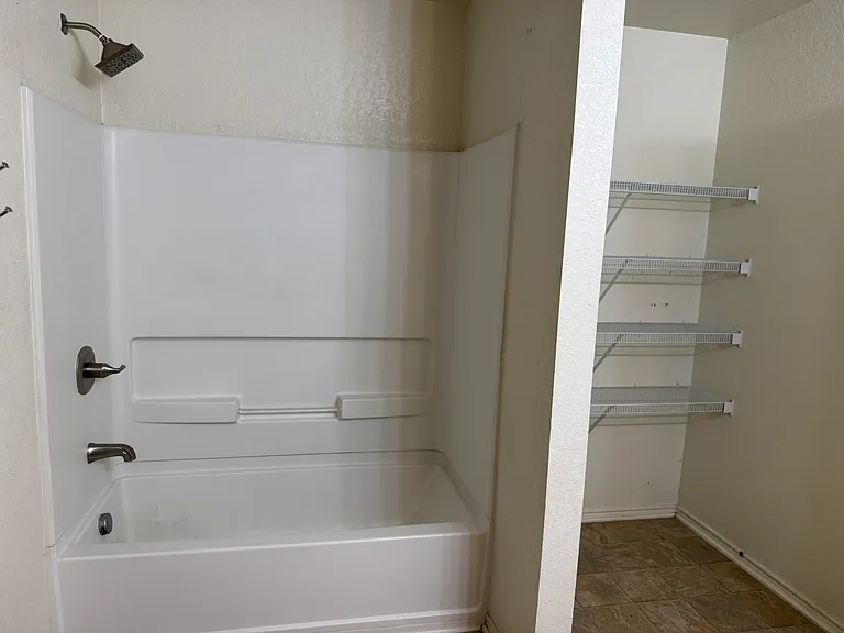 Master Bedroom Restroom