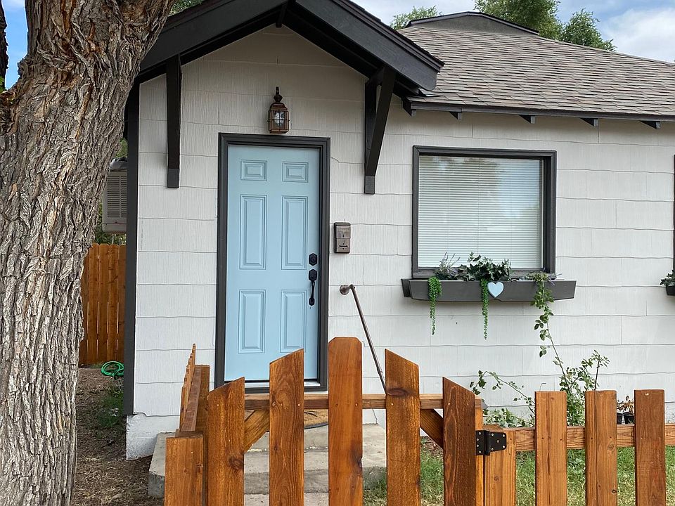 1st image of 209 Elm Ave