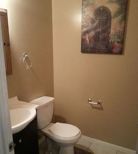 3 bed, 1.5 bath, 1500 sqft, $2,100 — Photo 3