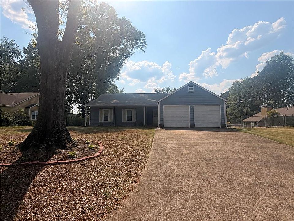 1st image of 920 River Rock Dr