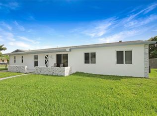 10945 SW 142nd Ln, Miami, FL 33176