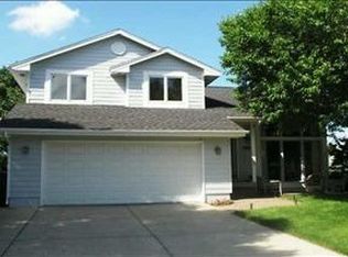 8103 Sharon Dr, Urbandale, IA 50322