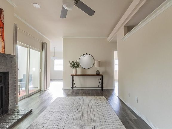 4th image of 2508 W 12th St APT 205