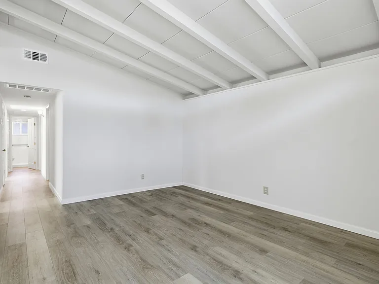 1265 Prescott Ave — Photo 17