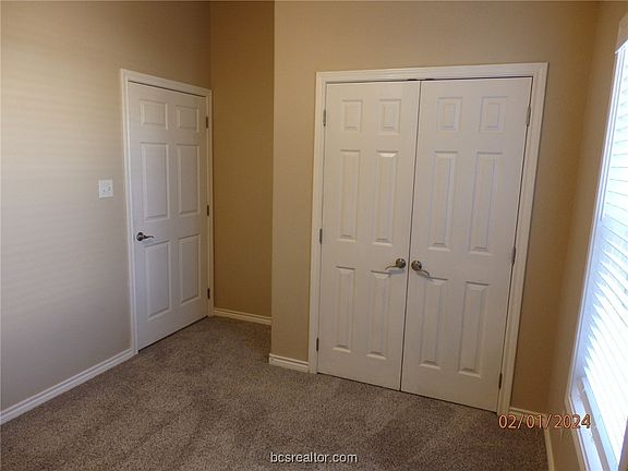 5th image of 937 Dove Landing Ave
