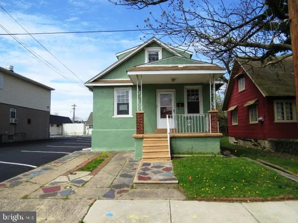 10 E Maple Ave, Brookhaven, PA 19015