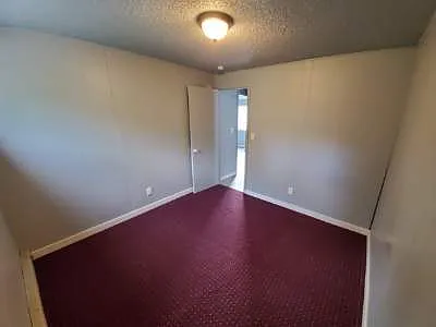 305 W Main St — Photo 9