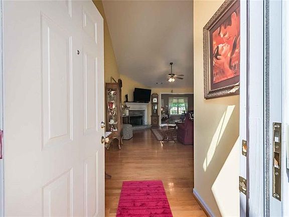 3rd image of 6450 Millstone Cove Dr