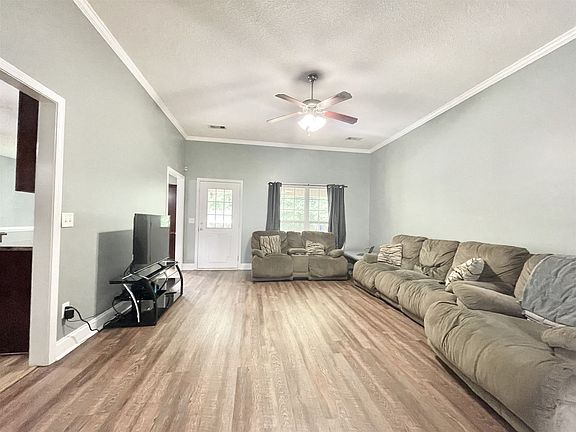 4th image of 124 Blue Ridge Dr