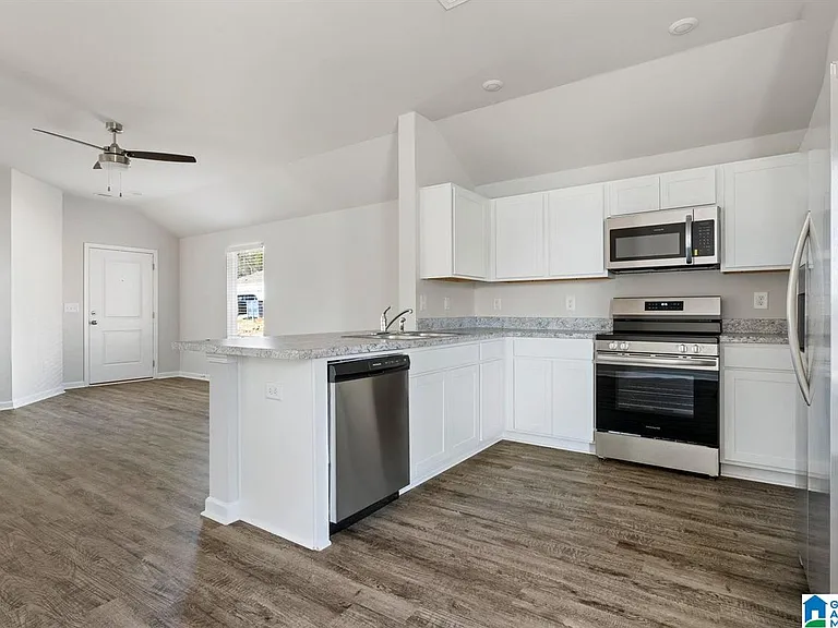 613 Klynes Dr — Photo 7