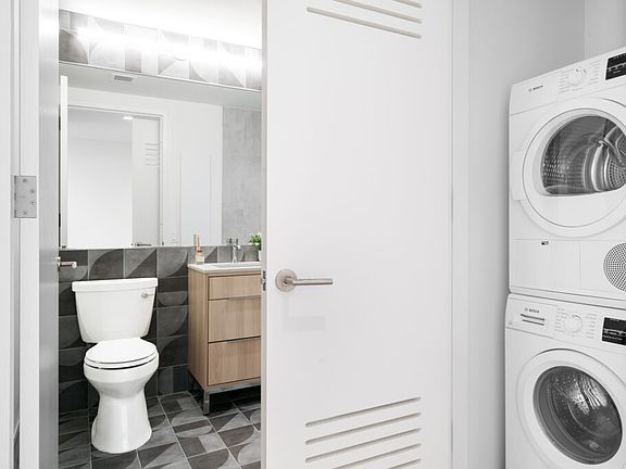 5th image of 17 Hanover Pl #22H