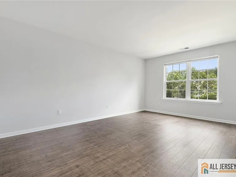 2602 Cypress Ln — Photo 22