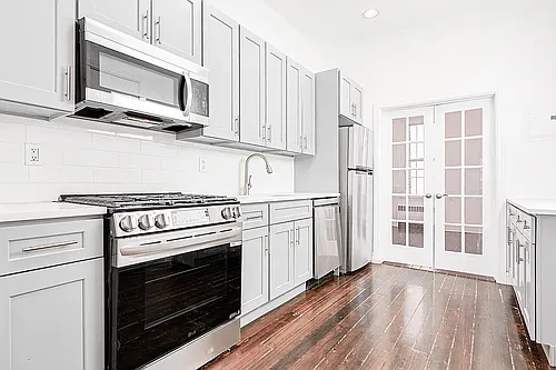 361 Graham Ave #3L Photo 1