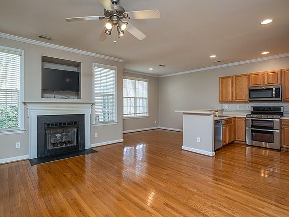 4th image of 4635 Malone Ct