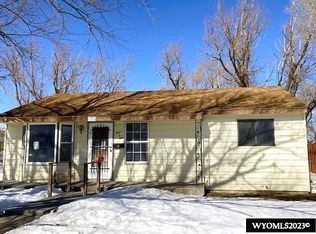 301 E Hugus St, Rawlins, WY 82301