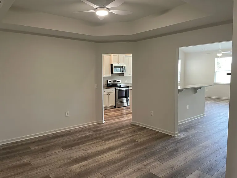 3023 Cedar Creek Ln — Photo 20