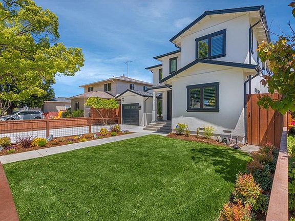 3rd image of 1342 N San Pedro St