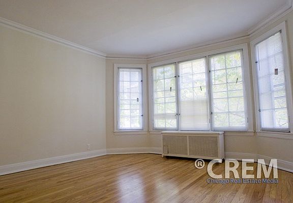 5th image of 1368 W Greenleaf Ave APT 2N