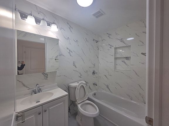 5th image of 30-87 Steinway St #3