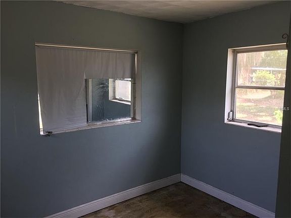 5th image of 526 N Eagle Dr