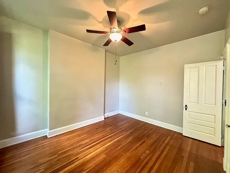 211 Loraine Ave — Photo 24