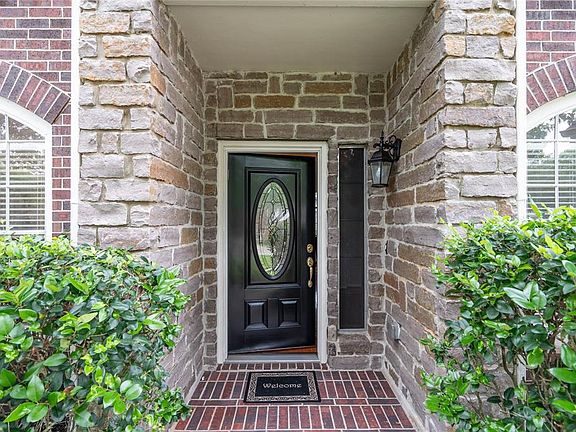 3rd image of 9715 Harrison Ln
