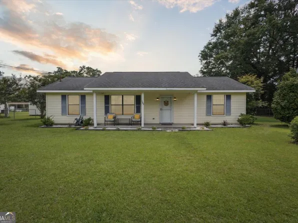 151 Ogeechee Ave, Bloomingdale, GA 31302