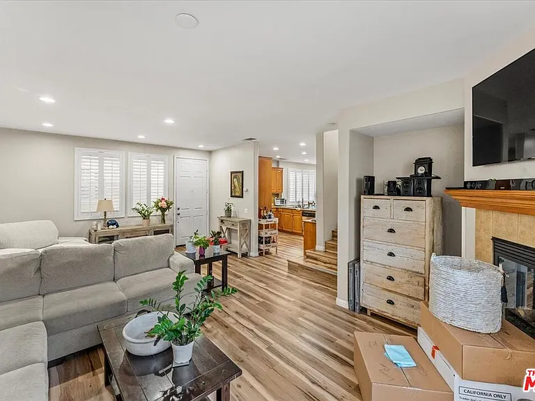 3653 W Medici Ln — Photo 9