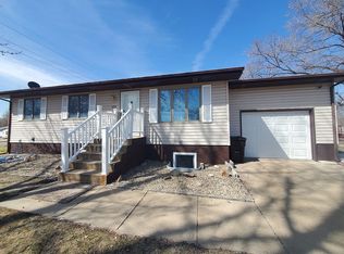 454 22nd Ave, Columbus, NE 68601