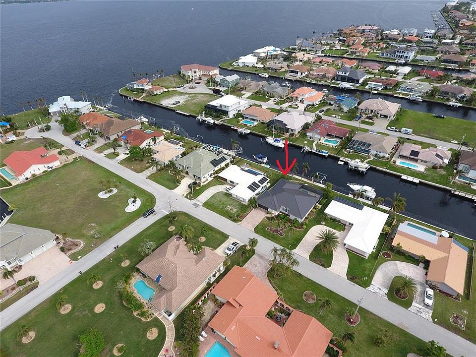 1st image of 34 Hibiscus Dr