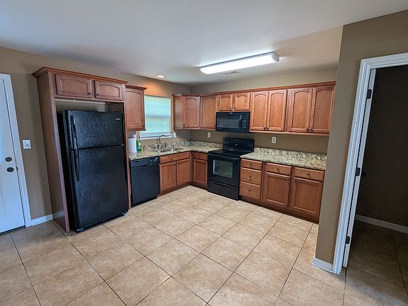 2nd image of 2237 Spring Meadow Ln SE #2237