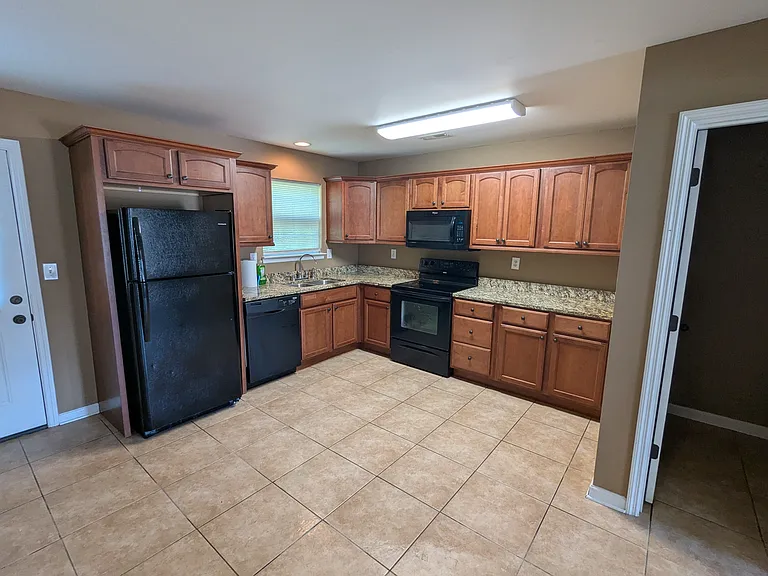 2237 Spring Meadow Ln SE #2237 — Photo 2