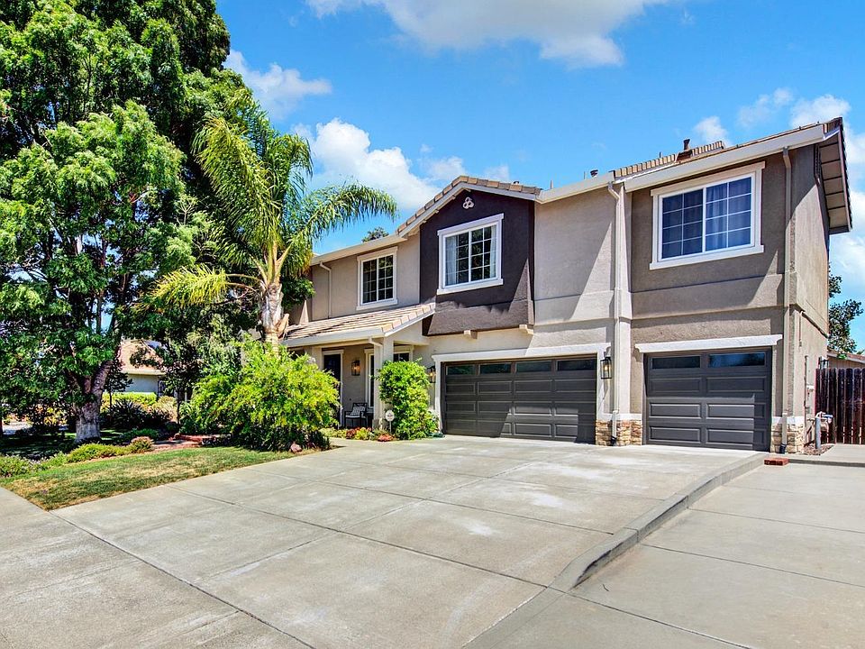 1st image of 557 Ruby Drive