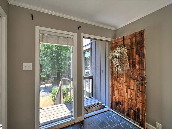 4th image of 140 Inglewood Way