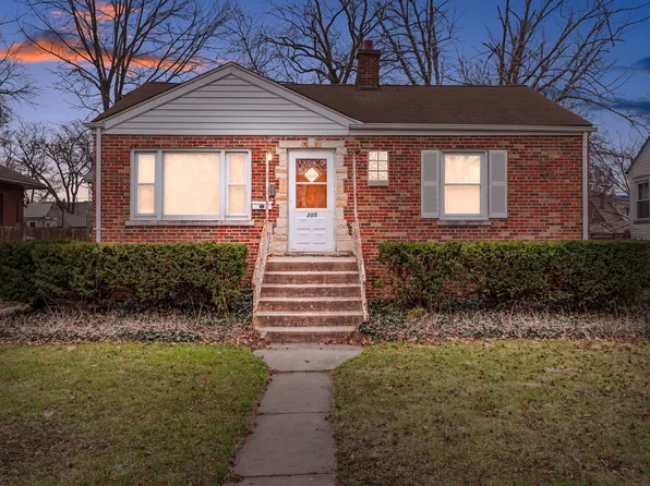 205 S Addison St, Bensenville, IL 60106