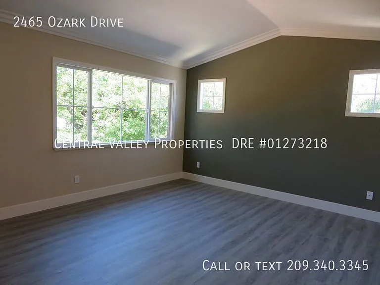 2465 Ozark Dr — Photo 16