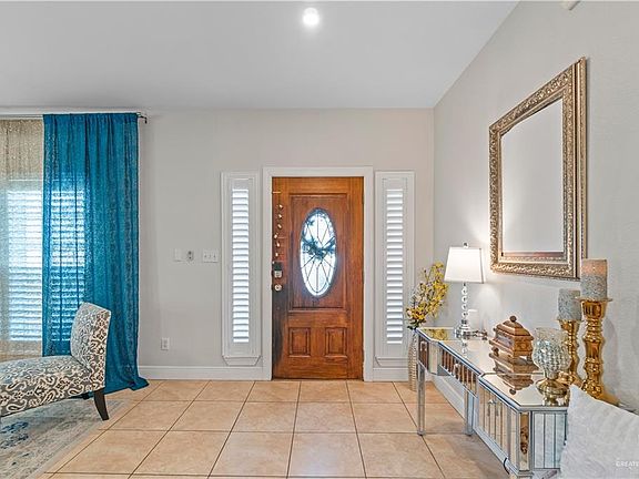 3rd image of 2249 Dartmouth Ave