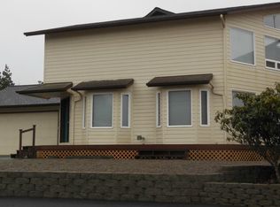 207 5th St NW, Long Beach, WA 98631