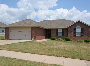 3778 N Boonville Ave, Springfield, MO 65803