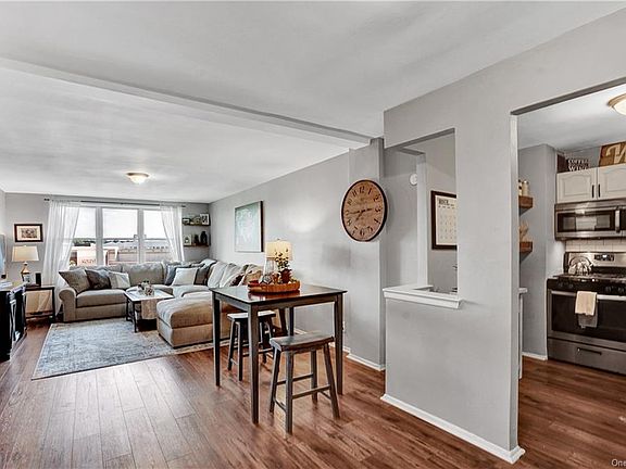 4th image of 25 Franklin Ave APT 6O